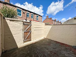 Photo 18- click for photo gallery